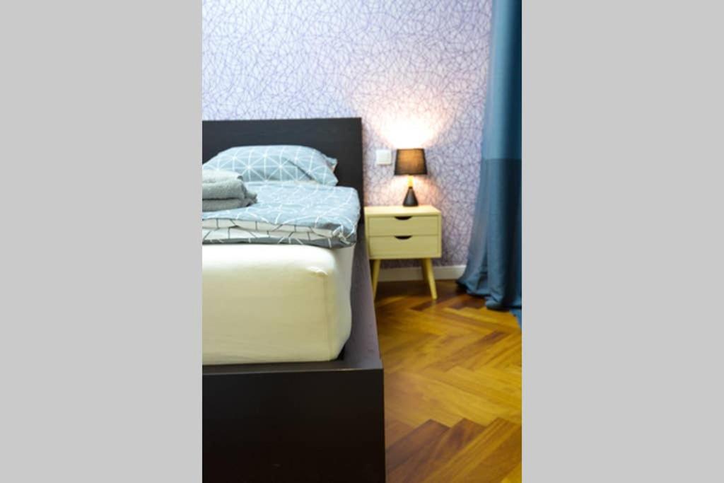 Brandly New Apartment Andel Prag Exteriör bild